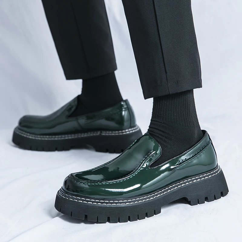 Men Shoes Official - Mocassini in pelle di design, con