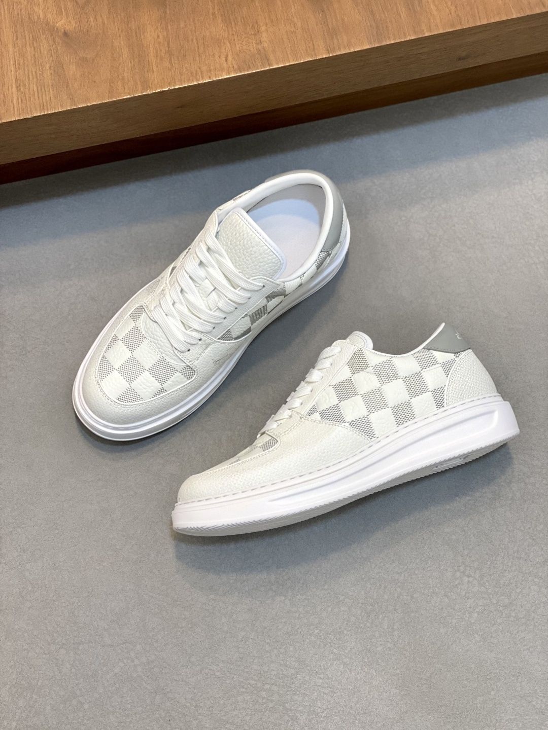 Men Shoes Kinds - Scarpe casual unisex in colori bianco